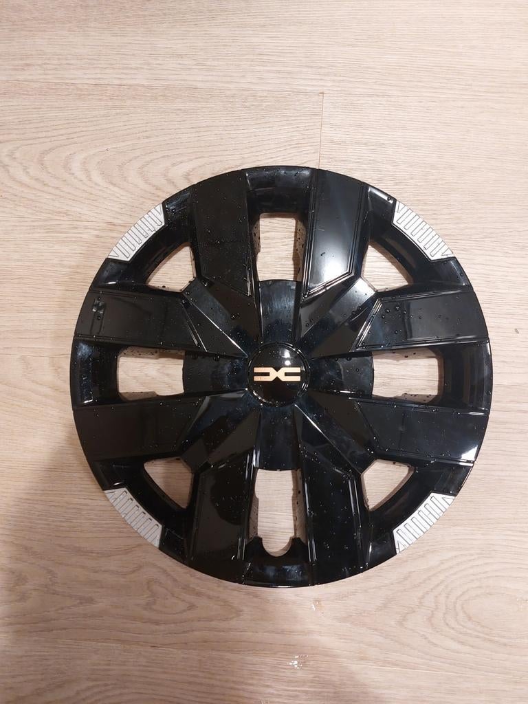 Dacia Spring 15 inch "Danube" wieldop hoogglans zwart, Auto diversen, Ophalen of Verzenden, Zo goed als nieuw