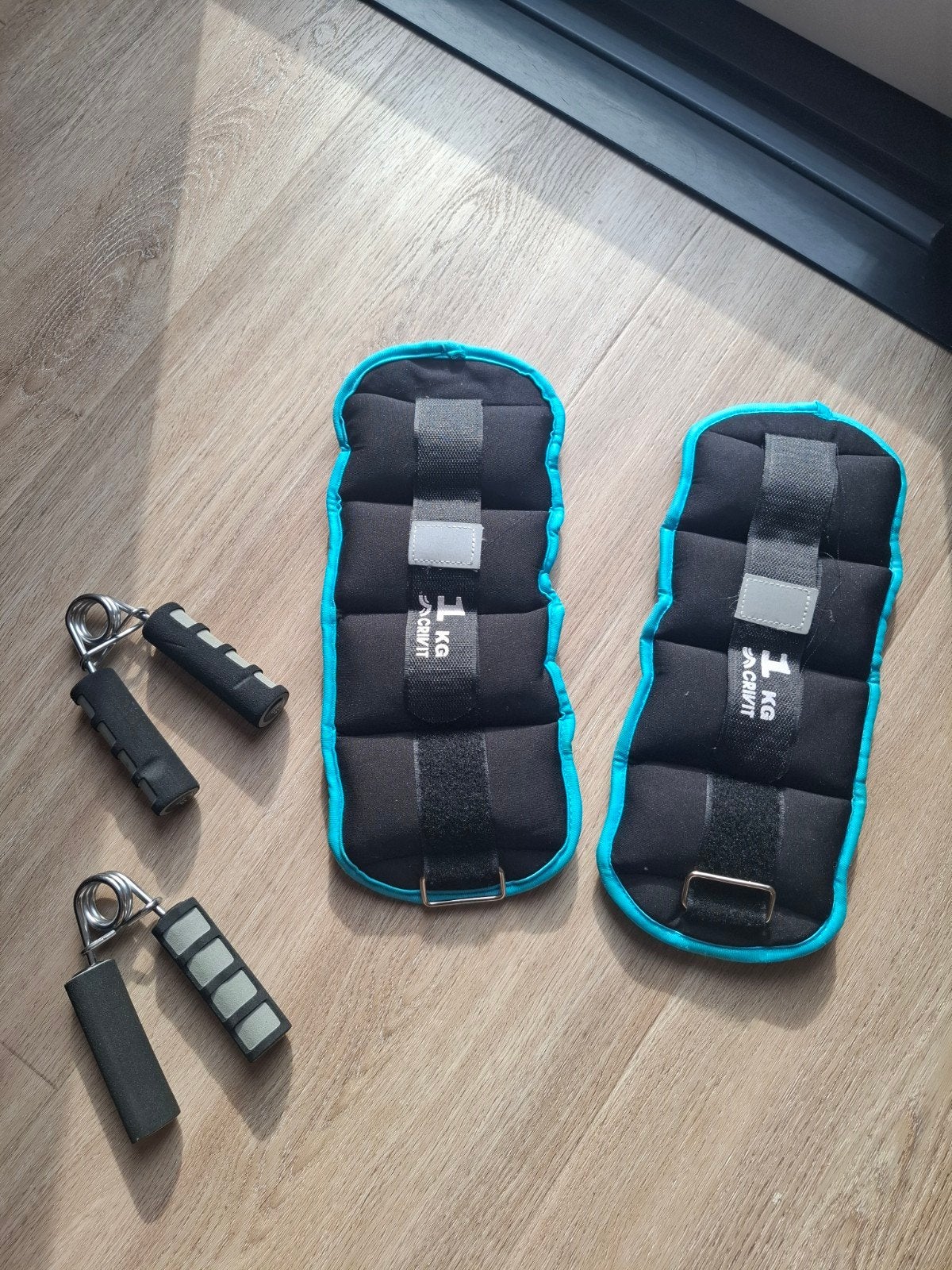 Enkelgewichten 1kg en handknijpers, Ophalen, Gebruikt, Benen, Overige typen