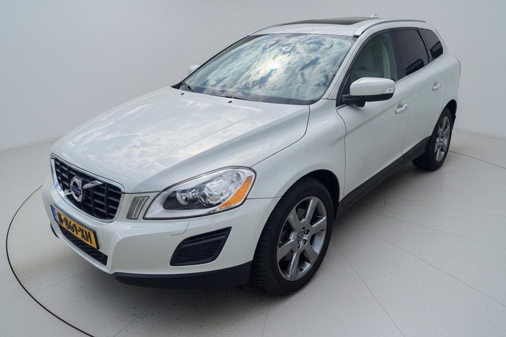 Volvo XC60 3.0 T6 AWD Summum Afn. Trekhaak,19 inch LM wielen, Automaat, Euro 5, Gebruikt, 2953 cc