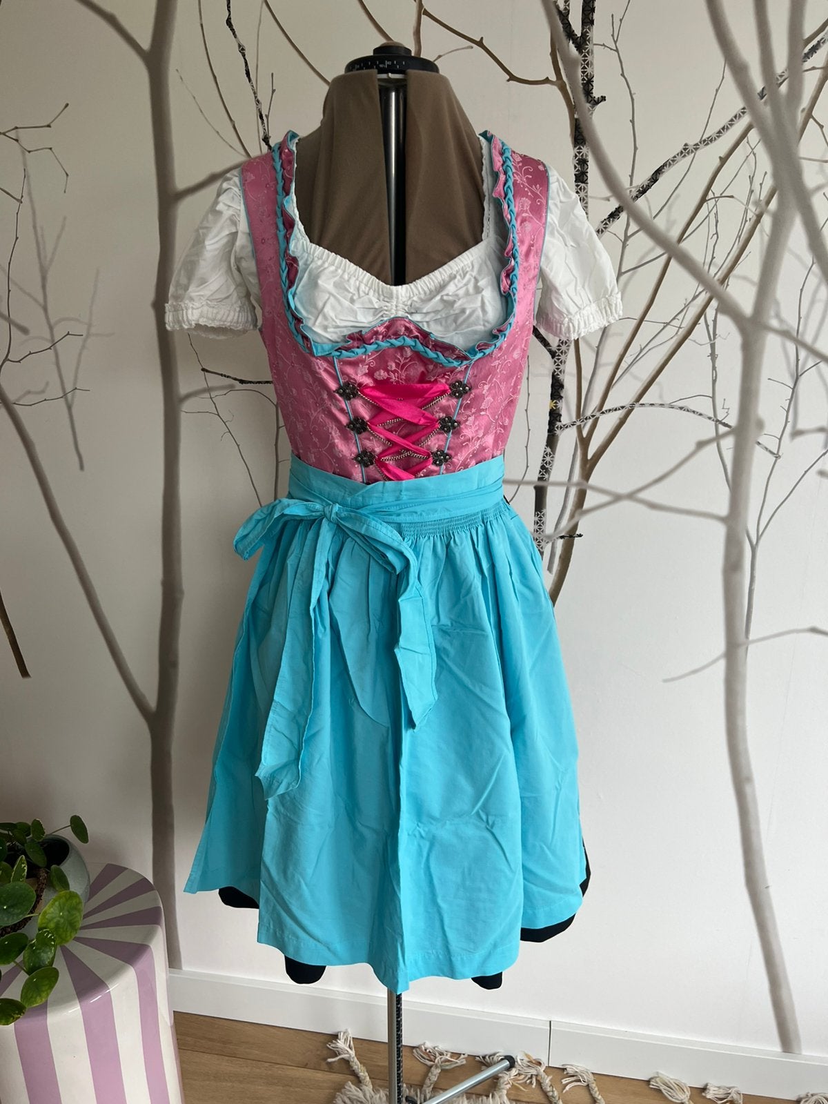 Dirndl 3-delig maat 38 Nockstein Trachten, Ophalen of Verzenden, Zo goed als nieuw, Maat 38/40 (M), Overige thema's