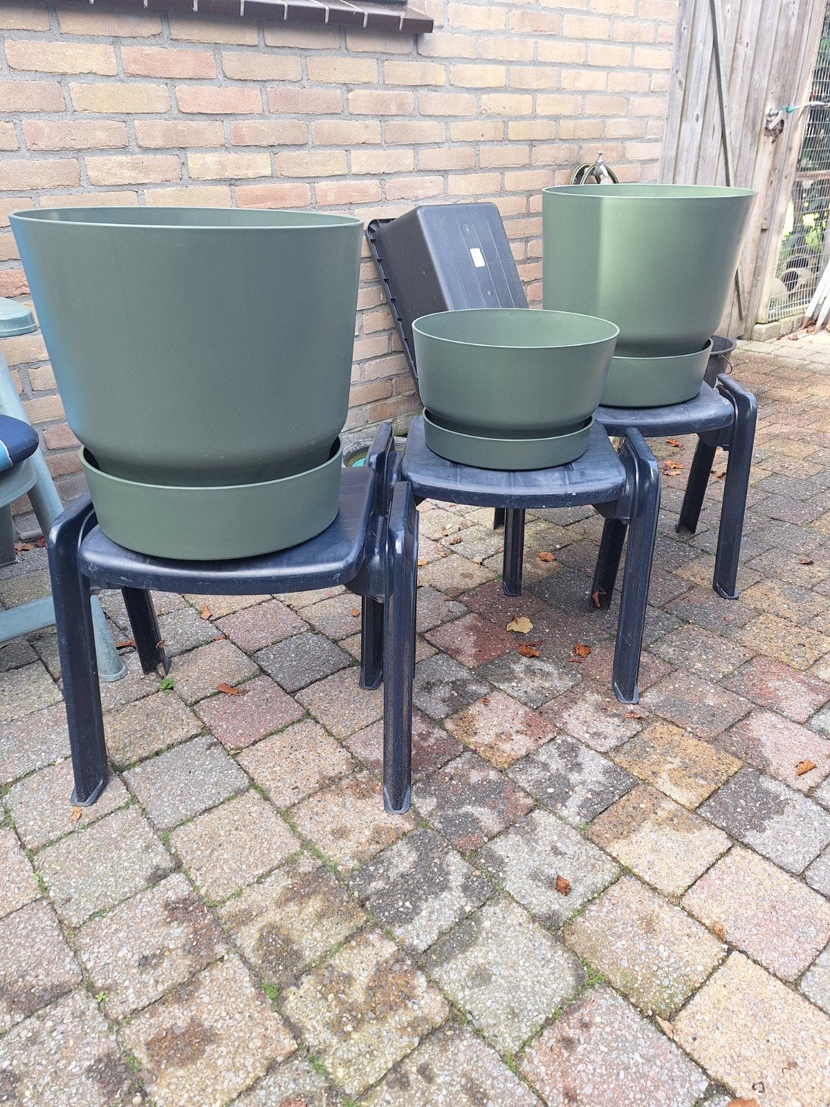 elho bloempotten 2 groot 1 laag 25 euro voor alle drie, Tuin en Terras, Ophalen, Gebruikt, Kunststof