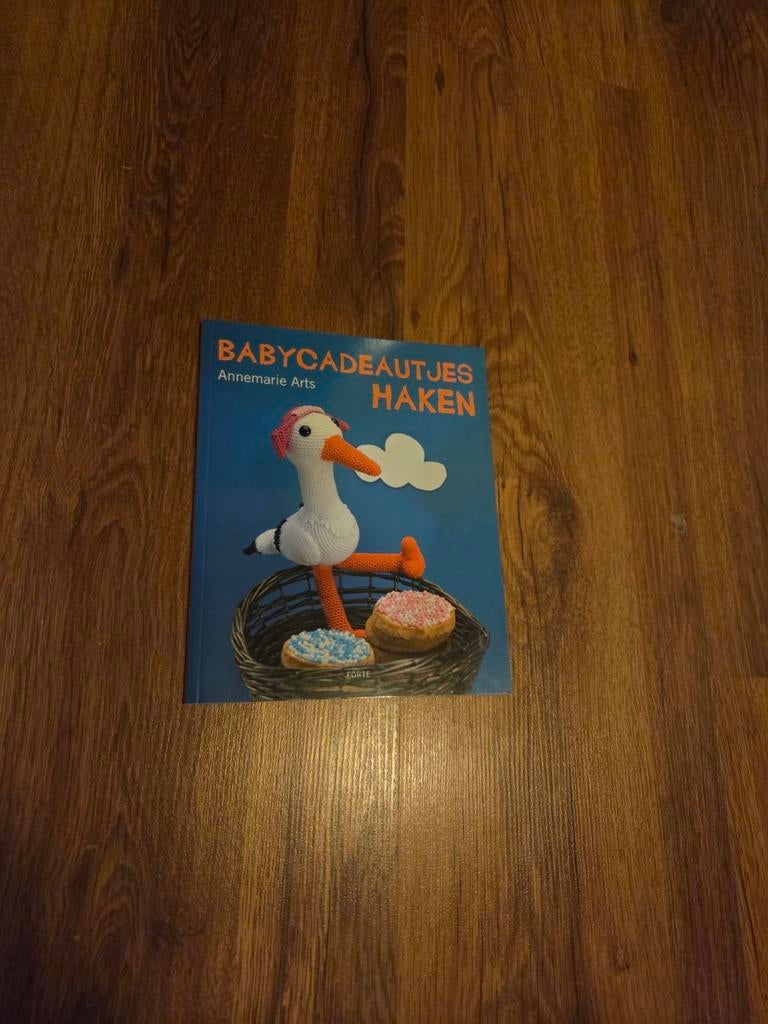 Baby cadeautjes haken, Ophalen of Verzenden, Haken, Patroon of Boek