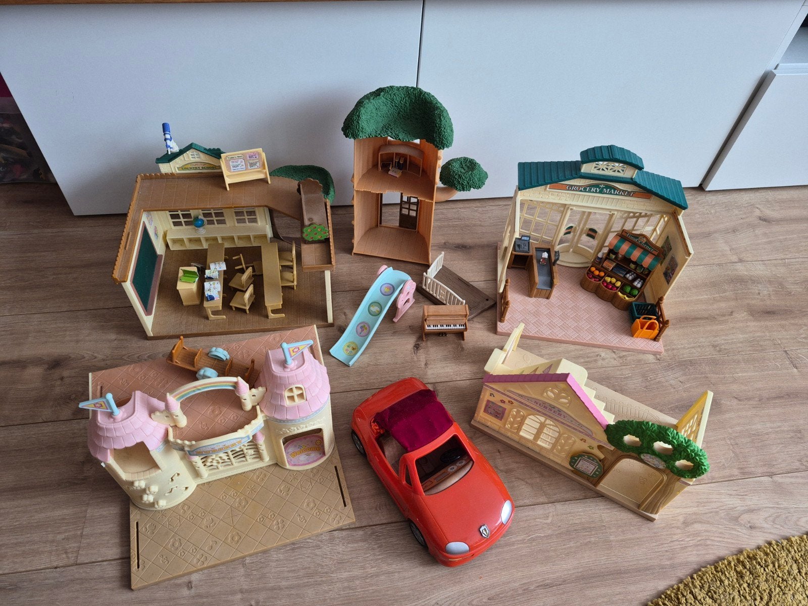Grote set Sylvanian Families: school supermarkt creche aut, Ophalen of Verzenden, Gebruikt, Jongen of Meisje