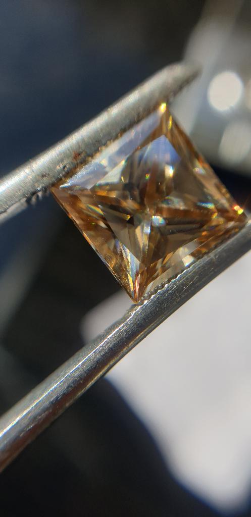 Champagne Moissanite van 5,0 karaat met IF kwaliteit, Ophalen of Verzenden, Nieuw