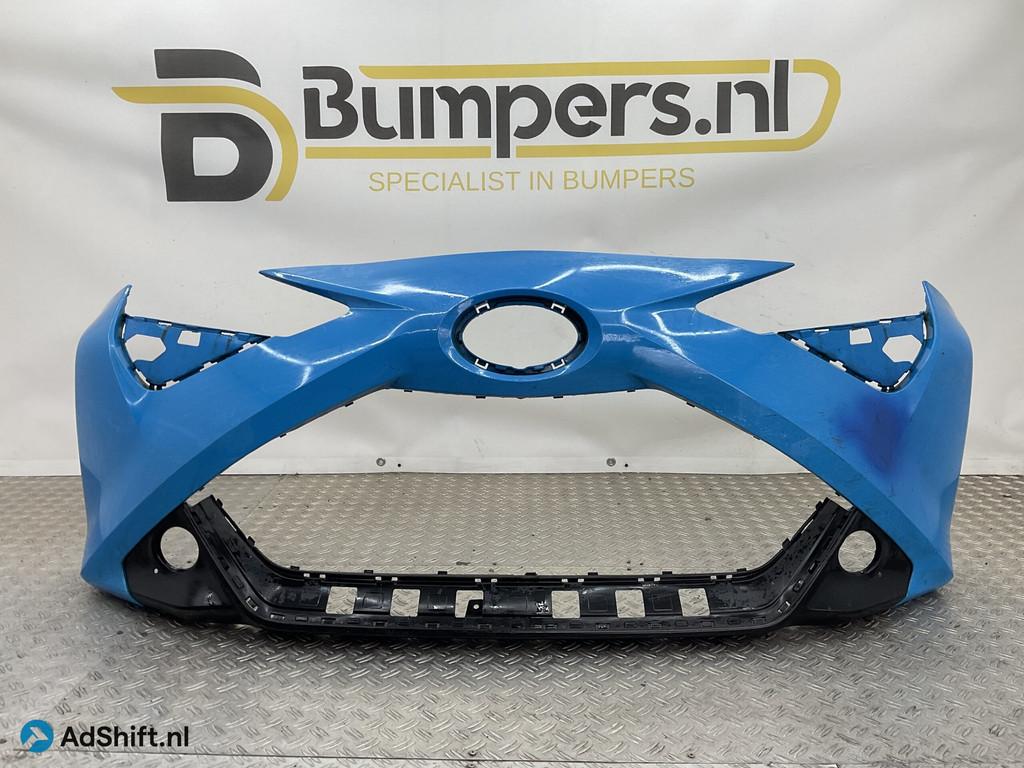 Bumper Toyota Aygo Facelift 17-21 52119-0H180 Voorbumper D8-, Bumper