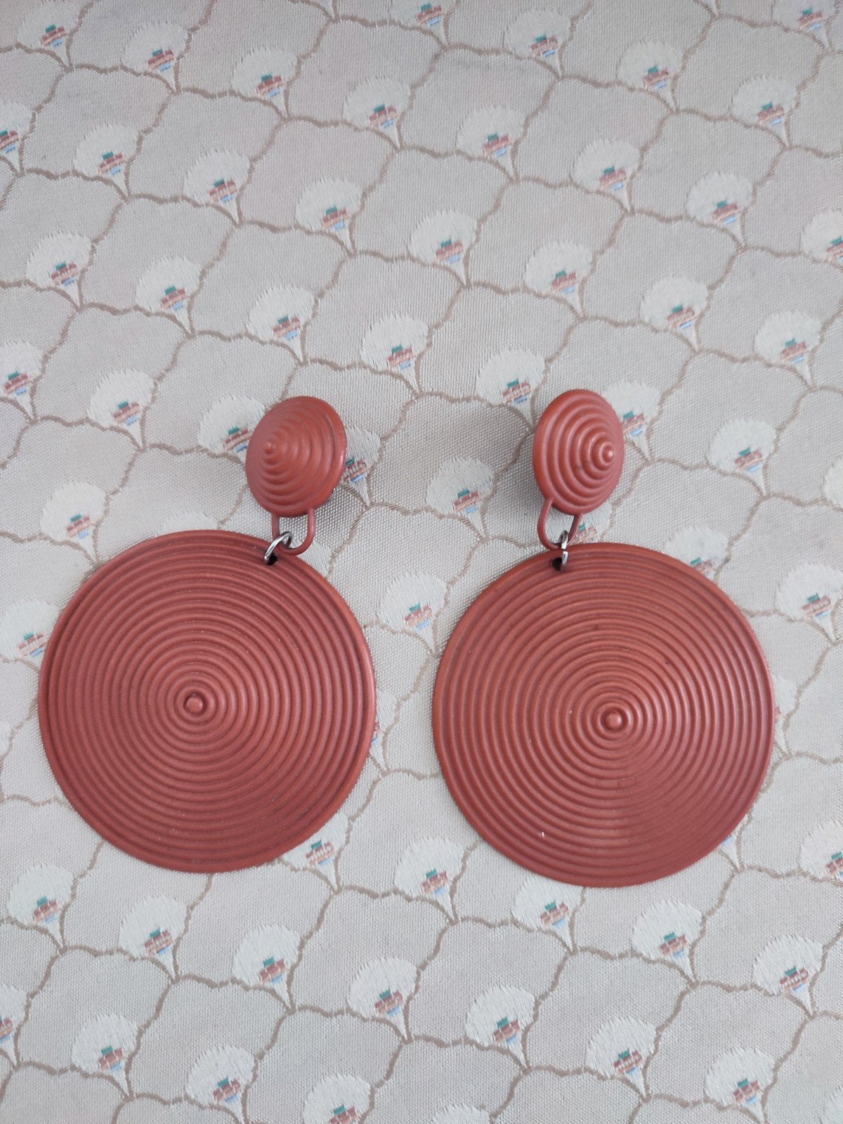 Vintage '80 Eighties Clips koraalrood oorbellen, Ophalen of Verzenden, Goud, Overige materialen