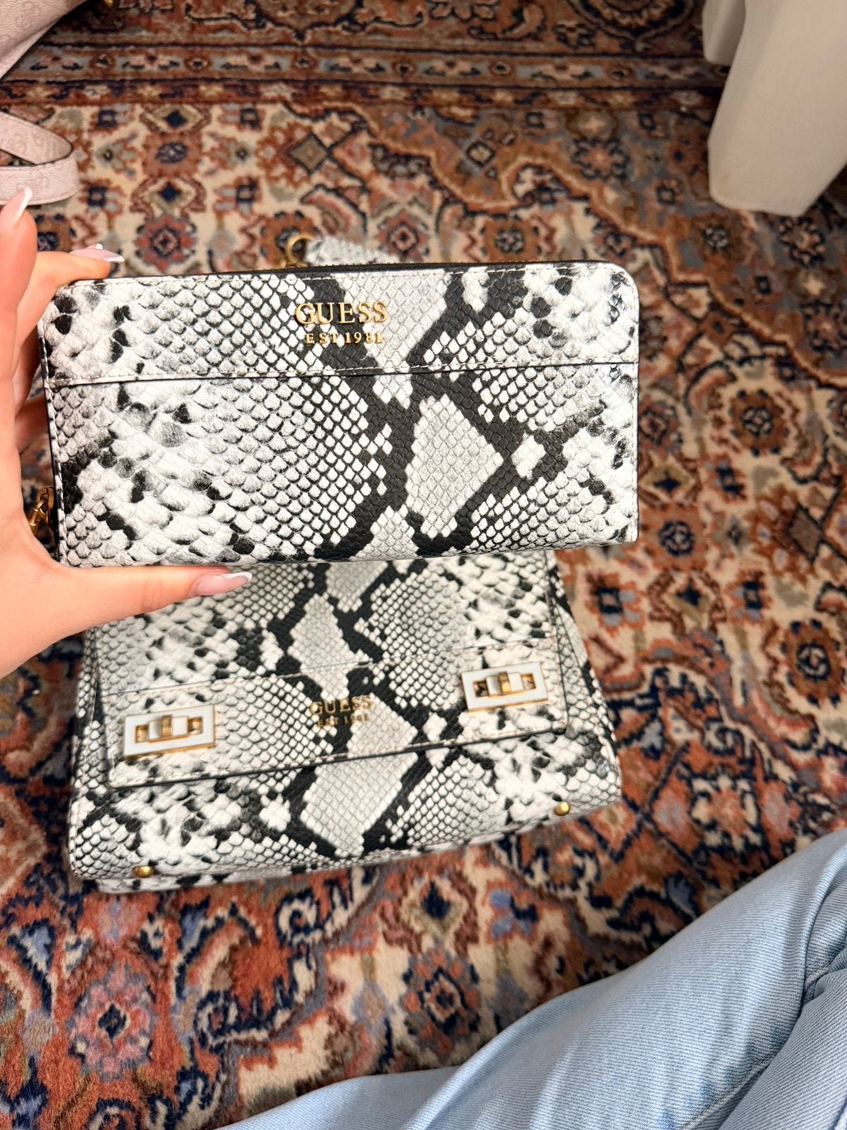 Guess tas met portemonnee, Ophalen of Verzenden, Zo goed als nieuw, Zwart, Handtas