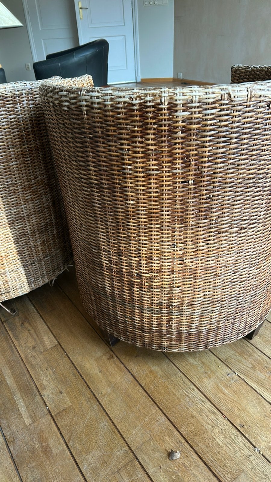 Rotan fauteuil met kussen - Gebruikt, Huis en Inrichting, Stoelen, Gebruikt, Eén, Riet of Rotan, Bruin, Ophalen