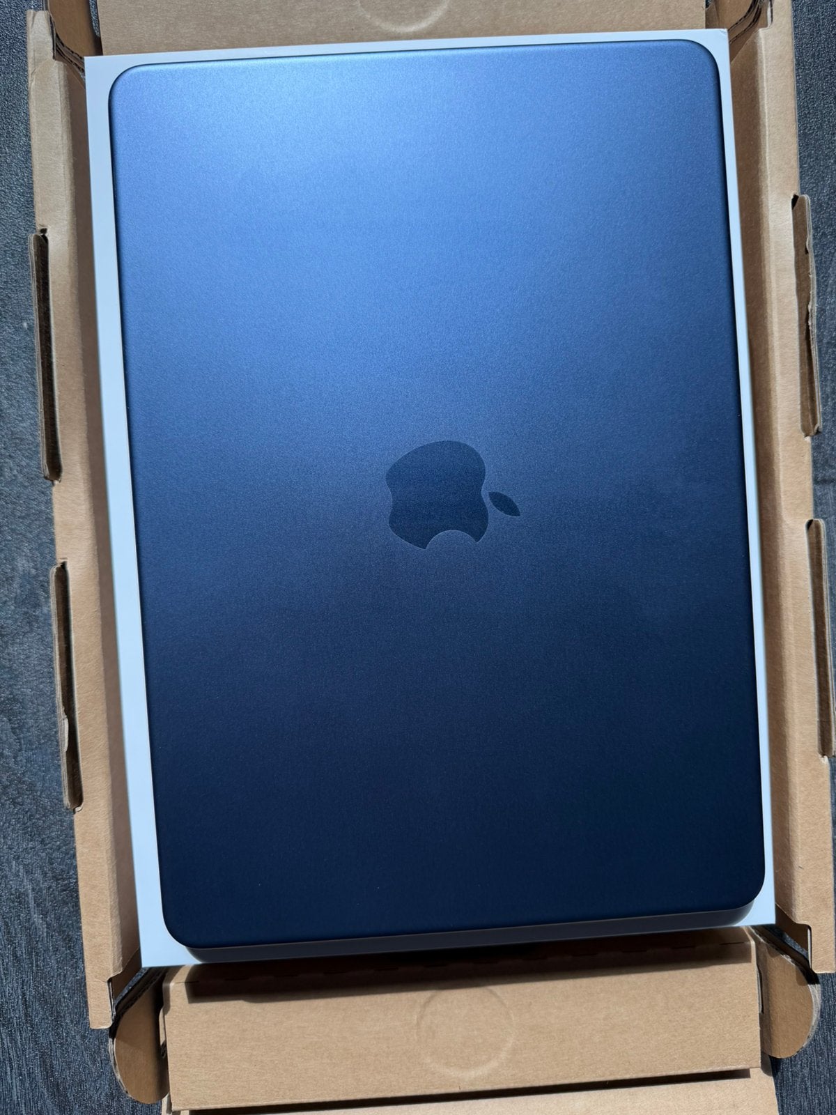 Macbook Neo 512gb blauw, Qwerty, 8 GB, 13 inch, 512 GB