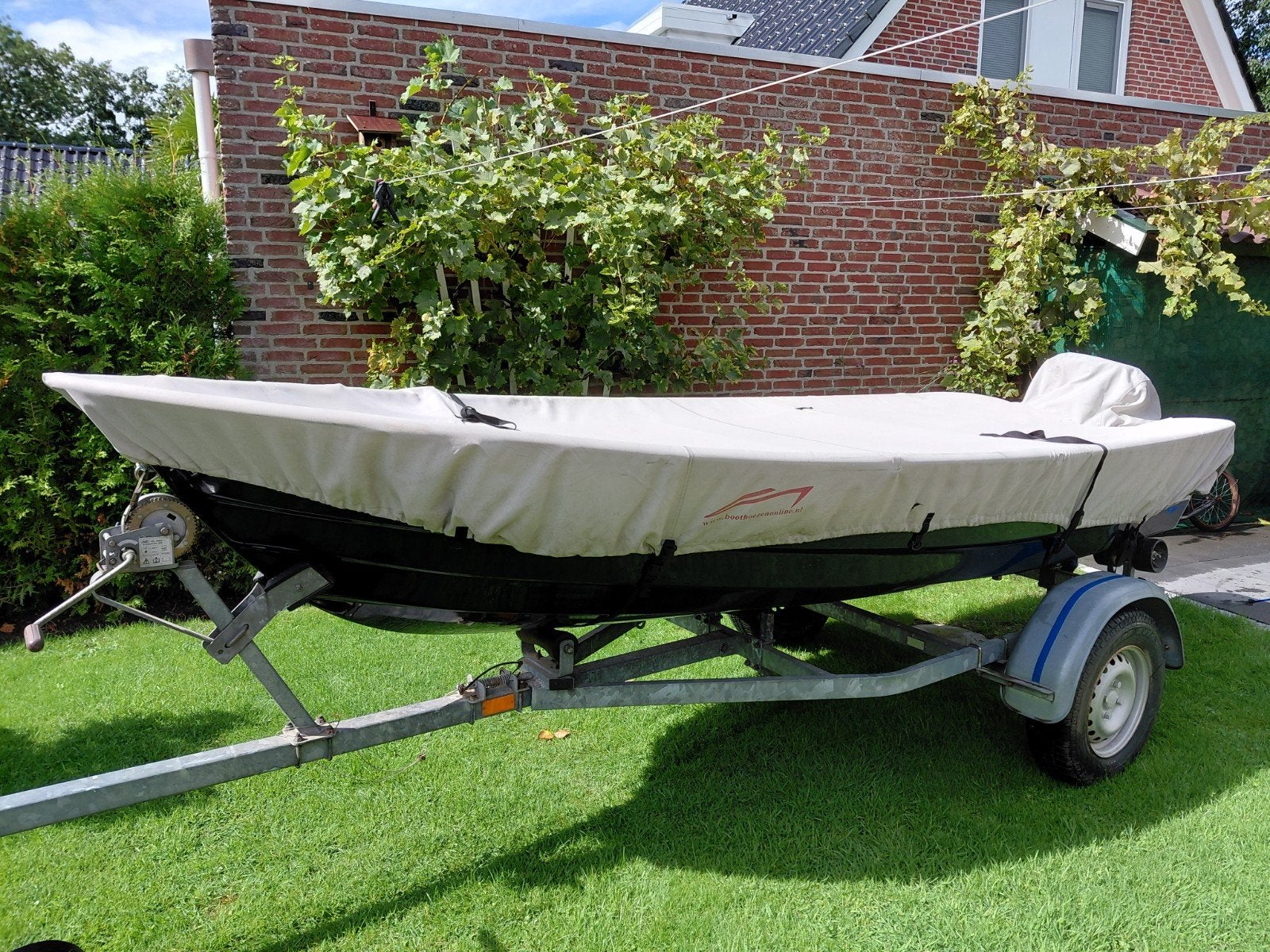 Te koop vis/tour boot., Ophalen, Zo goed als nieuw, Minder dan 6 meter