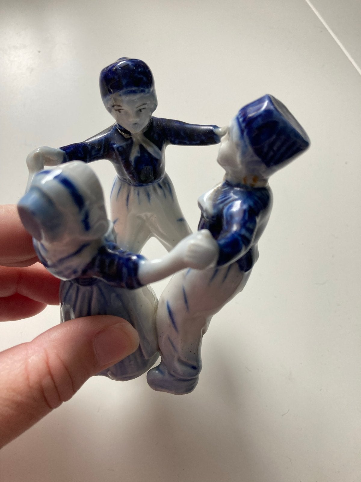 Vintage Delfts Blauw beeldje: Dansende Hollandse Kinderen, Ophalen of Verzenden