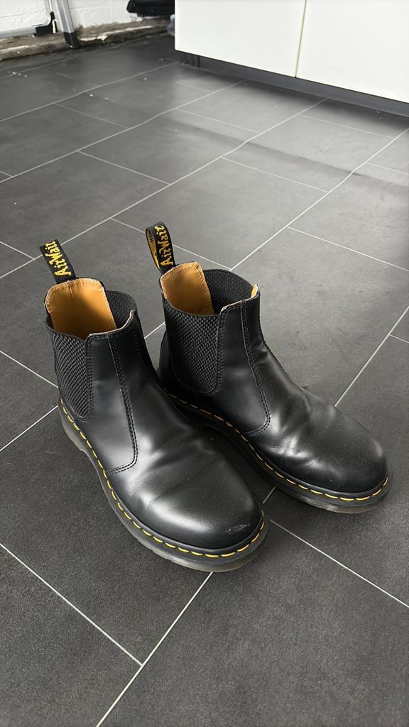 Dr. Martens Chelsea Boots - Maat 38 - Zwart, Kleding | Dames, Schoenen, Ophalen of Verzenden, Gedragen, Zwart, Lage of Enkellaarzen