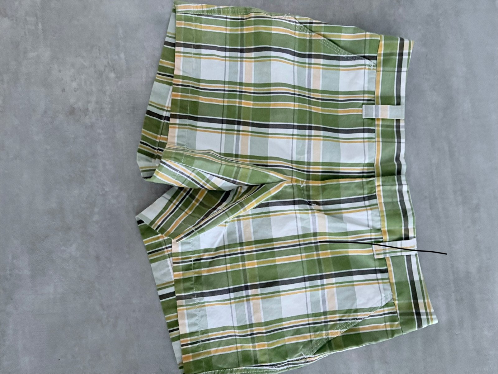 Tommy Hilfiger Dames Golfshort - Geruit, Kleding | Dames, Broeken en Pantalons, Kort, Ophalen of Verzenden, Zo goed als nieuw