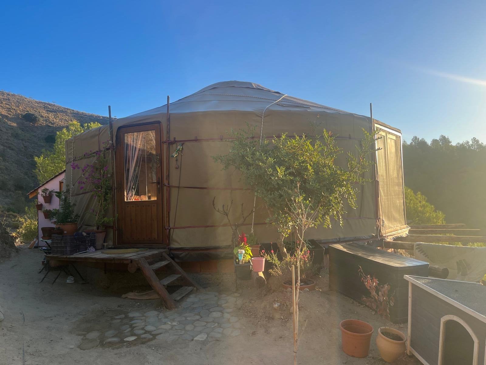 Prachtige yurt te koop, Ophalen