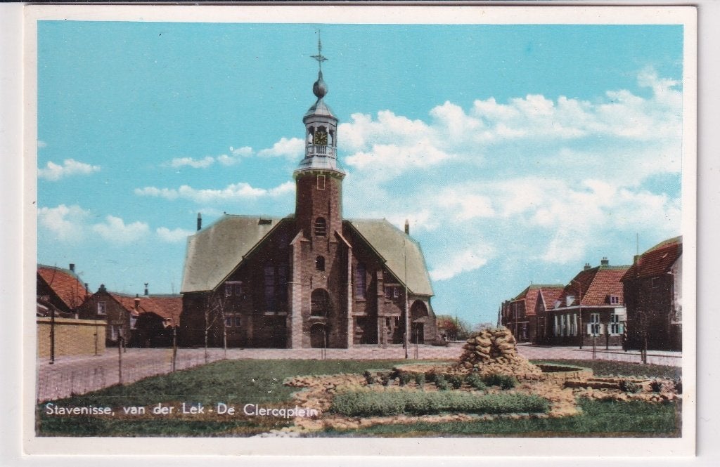 Stavenisse van der Lek-De Clercqplein, Ophalen of Verzenden, 1960 tot 1980, Ongelopen, Zeeland