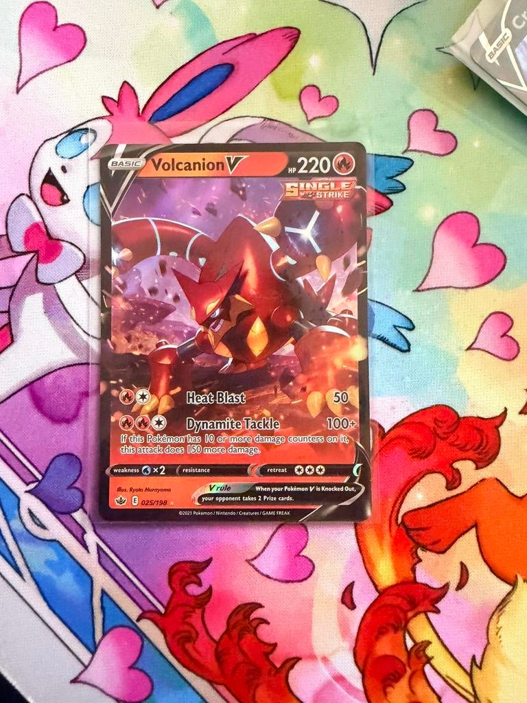 Volcanion V (CRE 025), Ophalen of Verzenden, Zo goed als nieuw