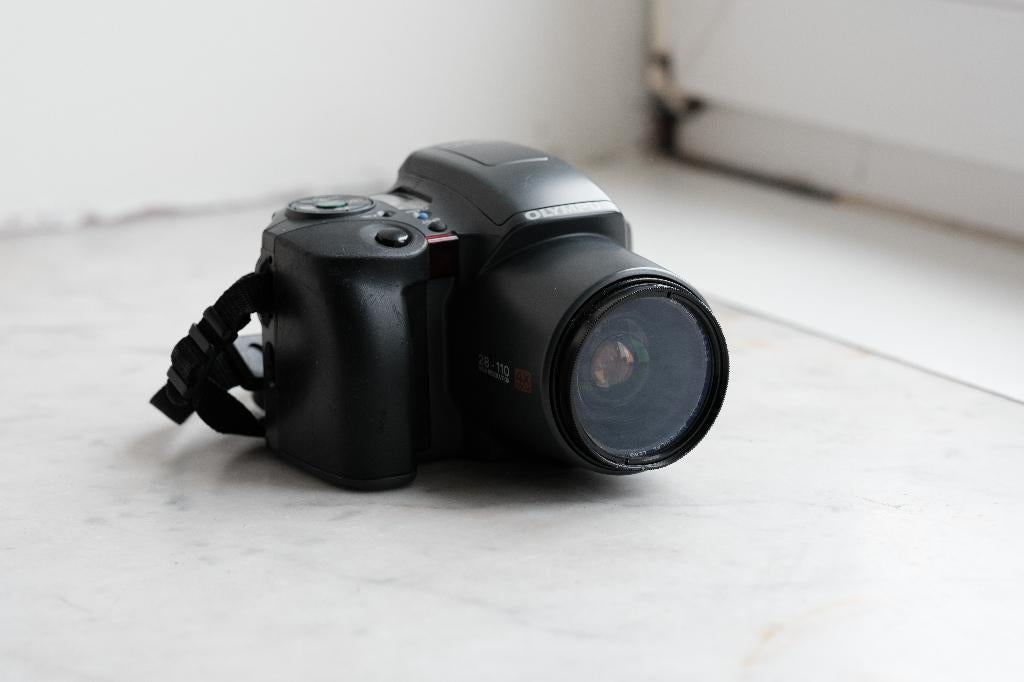 olympus is 100, Verzenden, Gebruikt, Compact, Olympus