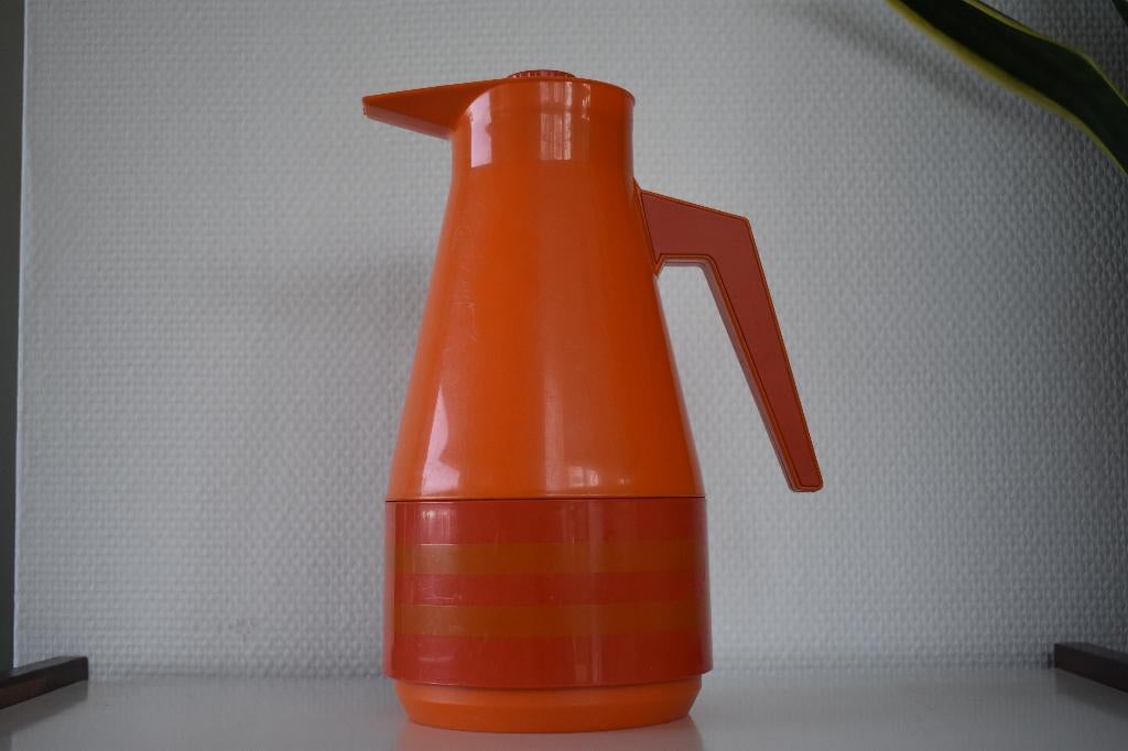 Thermoskan oranje jr 60 - 70 retro Zweeds design June Mepal, Huis en Inrichting, Keuken | Keukenbenodigdheden, Ophalen of Verzenden