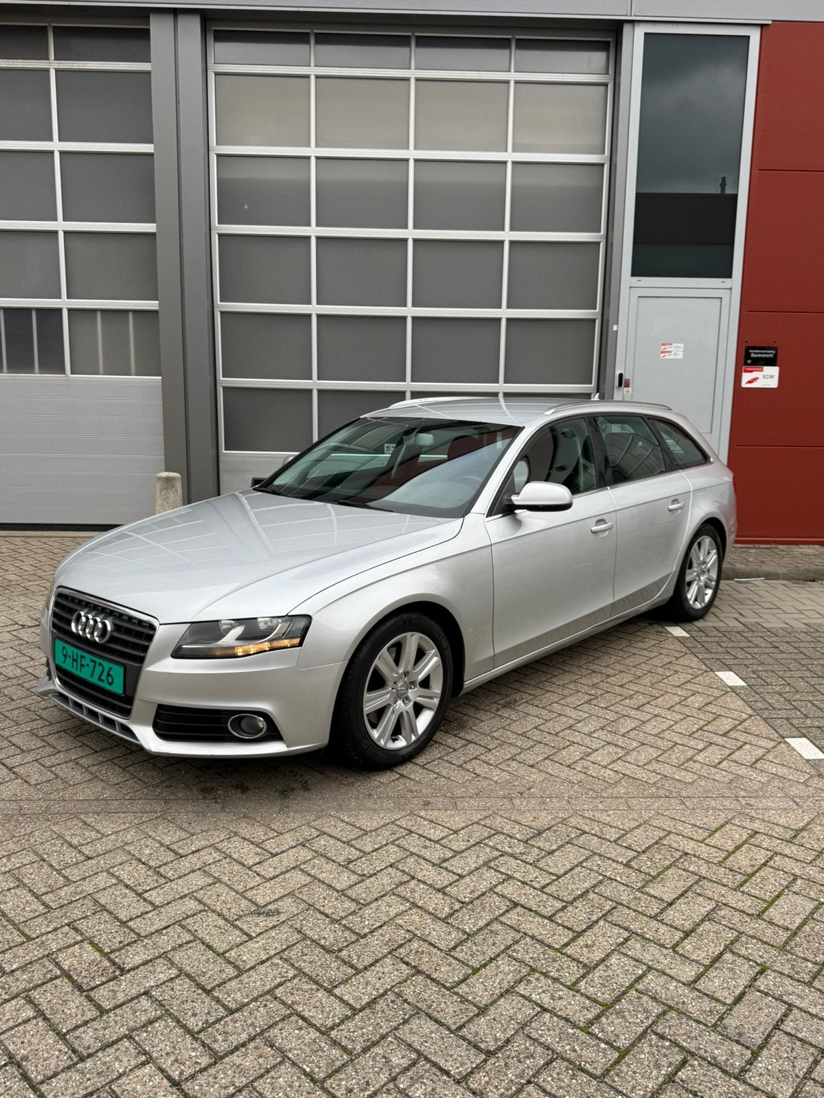 Audi A4 2.7 TDI Automaat 2009 191PK Diesel Avant Grijs, 15 km/l, 190 pk, 2698 cc, A4