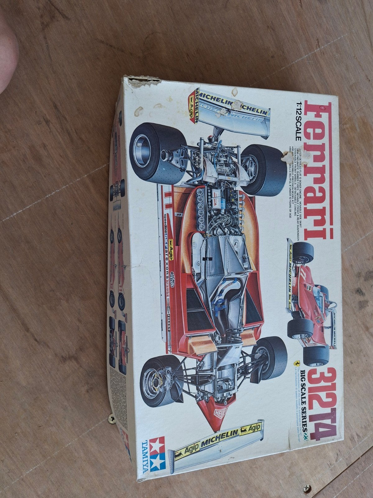 Tamiya Ferrari 312T4 1:12 Schaal Modelbouwkit - Doos beschad, Hobby en Vrije tijd, Ophalen, Auto, Groter dan 1:32, Nieuw