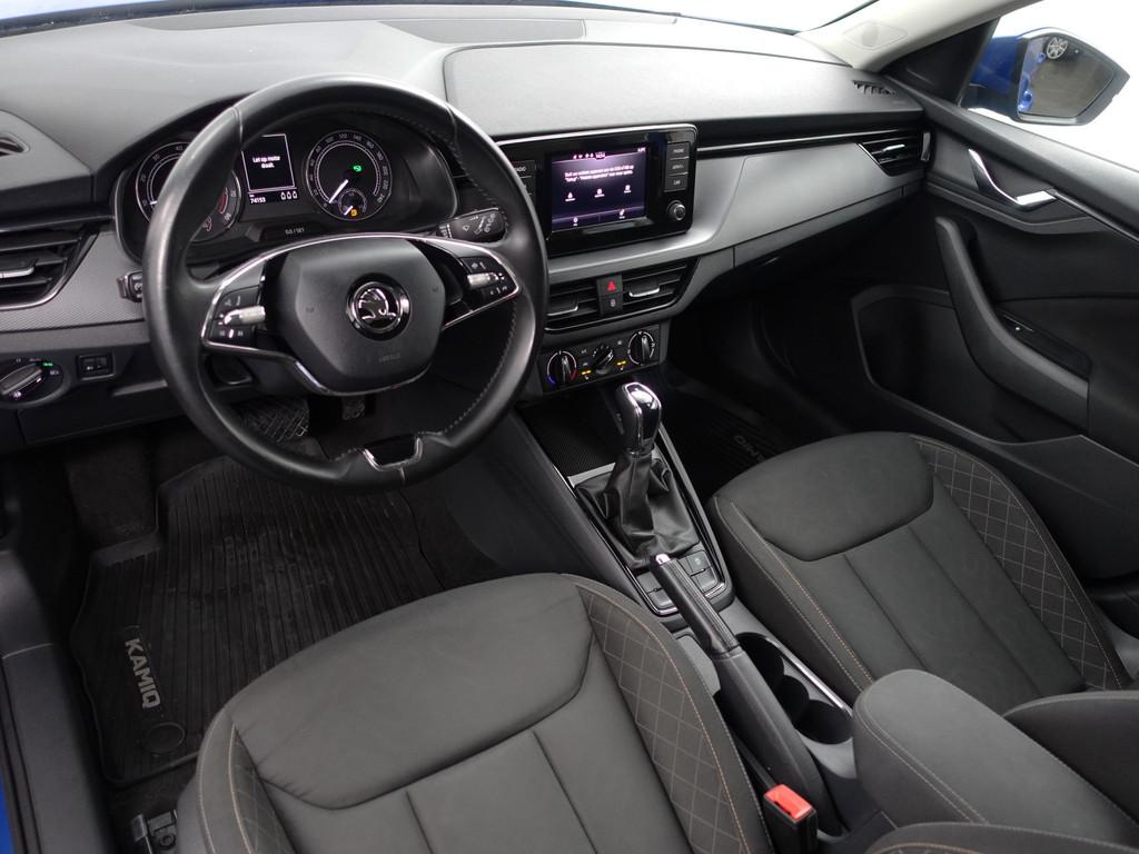Skoda Kamiq 1.0 TSI Sport Business Aut- Carplay, Android Aut, Auto's, Skoda, Gebruikt, Met garantie (alle), Blauw, 620 kg