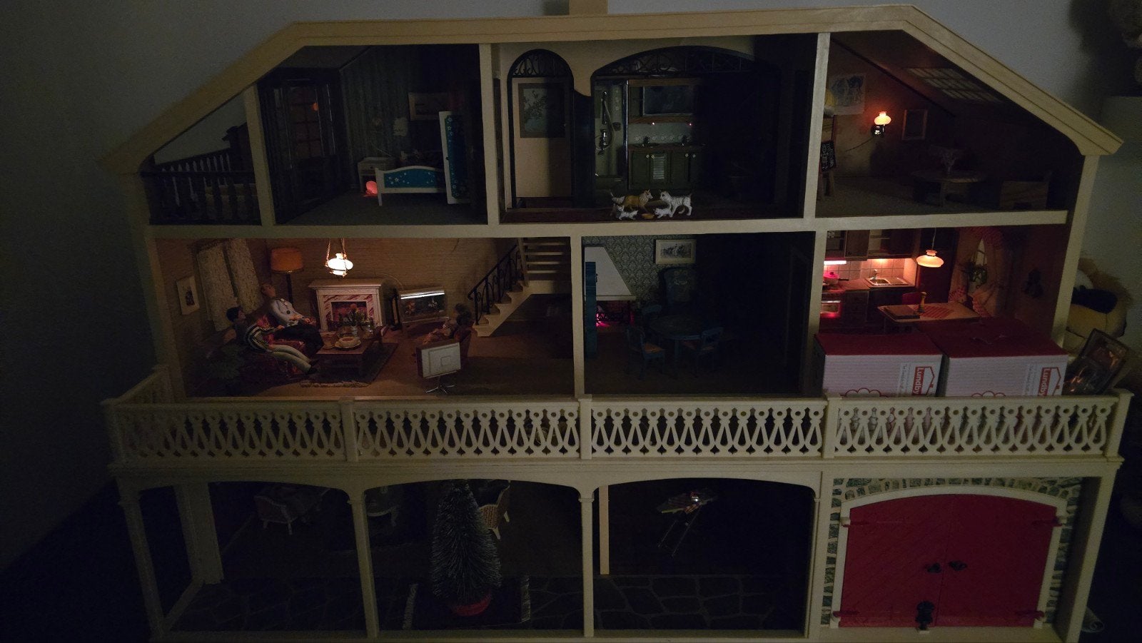 Lundby Poppenhuis uit 1978 - Compleet met Meubels en Licht, Ophalen, Gebruikt, Poppenhuis