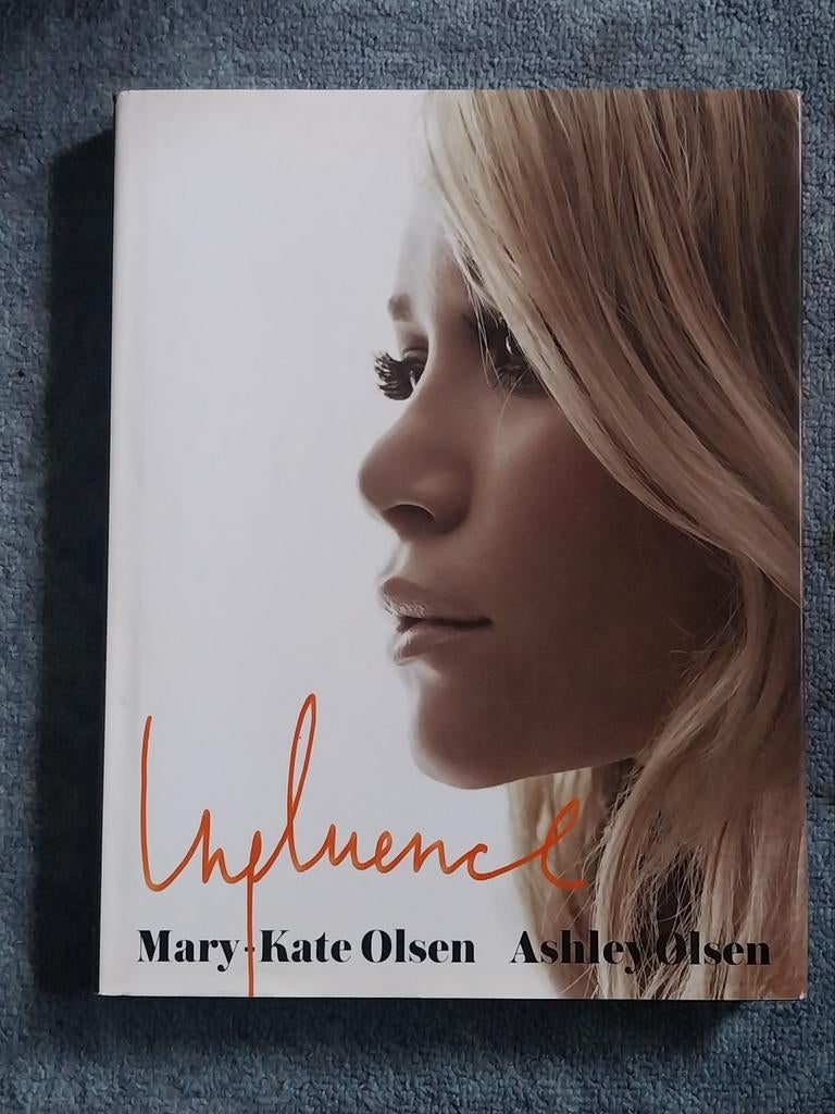 Influence - Mary-Kate Olsen & Ashley Olsen, Ophalen of Verzenden, Zo goed als nieuw, Fotografie algemeen, Mary-Kate Olsen, Ashley Olsen