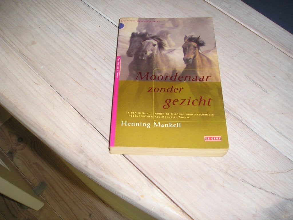 Henning Mankell - Moordenaar zonder gezicht, Ophalen of Verzenden, Gelezen, Henning Mankell
