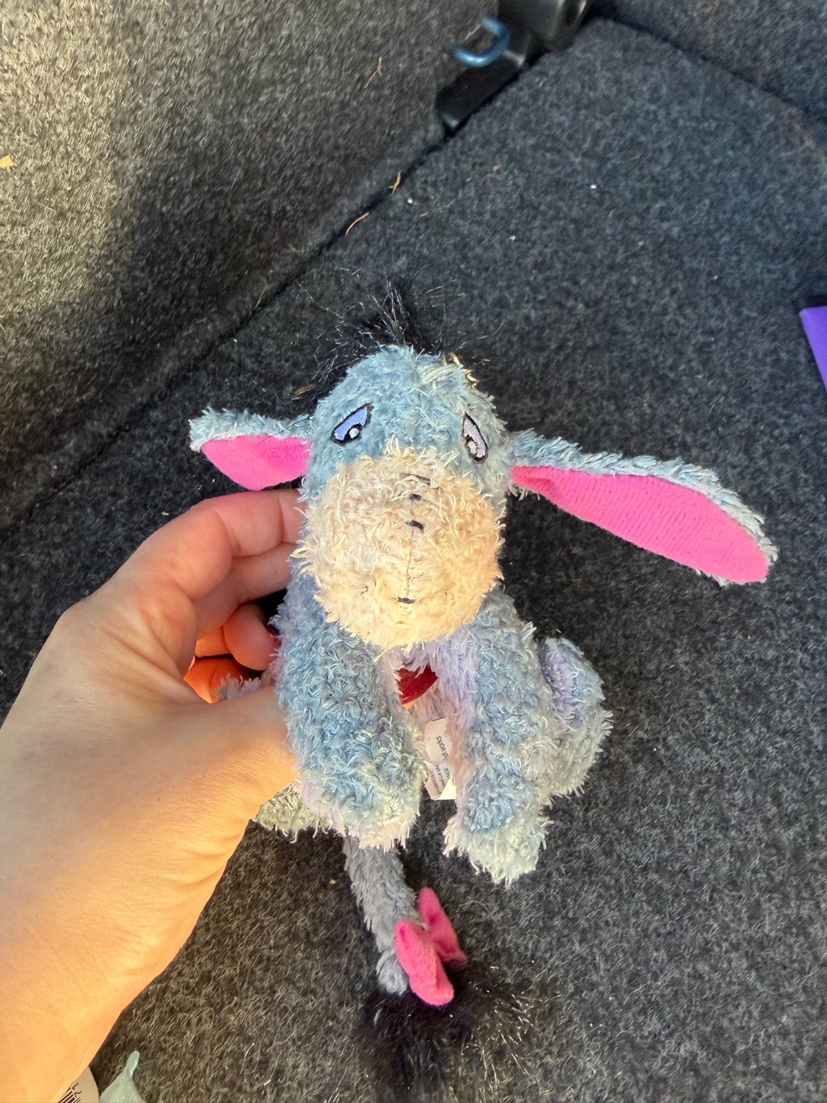 Disney Eeyore sleutelhanger - Disneyland Parijs, Ophalen of Verzenden, Winnie de Poeh of vrienden, Zo goed als nieuw, Overige typen