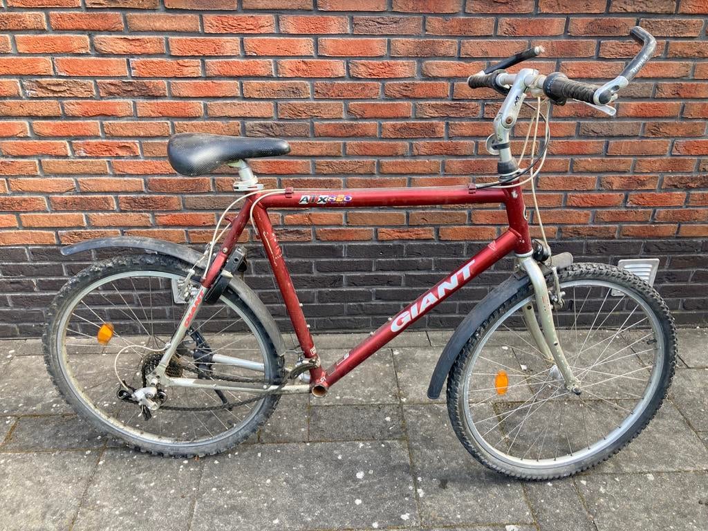 MTB Giant ATX850 - opknapper of voor onderdelen, Fietsen en Brommers, Fietsen | Mountainbikes en ATB, Ophalen, Zo goed als nieuw