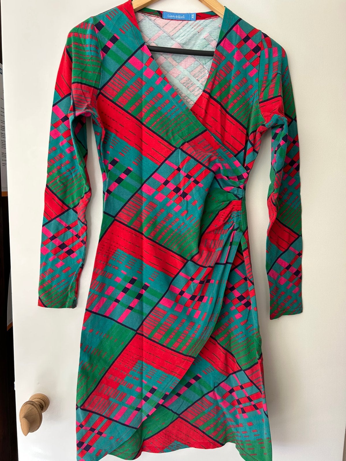 Jurk, maat XS, Lien & Giel, rood/groen, Ophalen of Verzenden, Maat 34 (XS) of kleiner, Gedragen, Boven de knie
