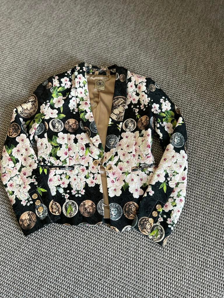 Stijlvol jasje van Glamoreus, Ophalen of Verzenden, Zo goed als nieuw, Maat 38/40 (M), Beige