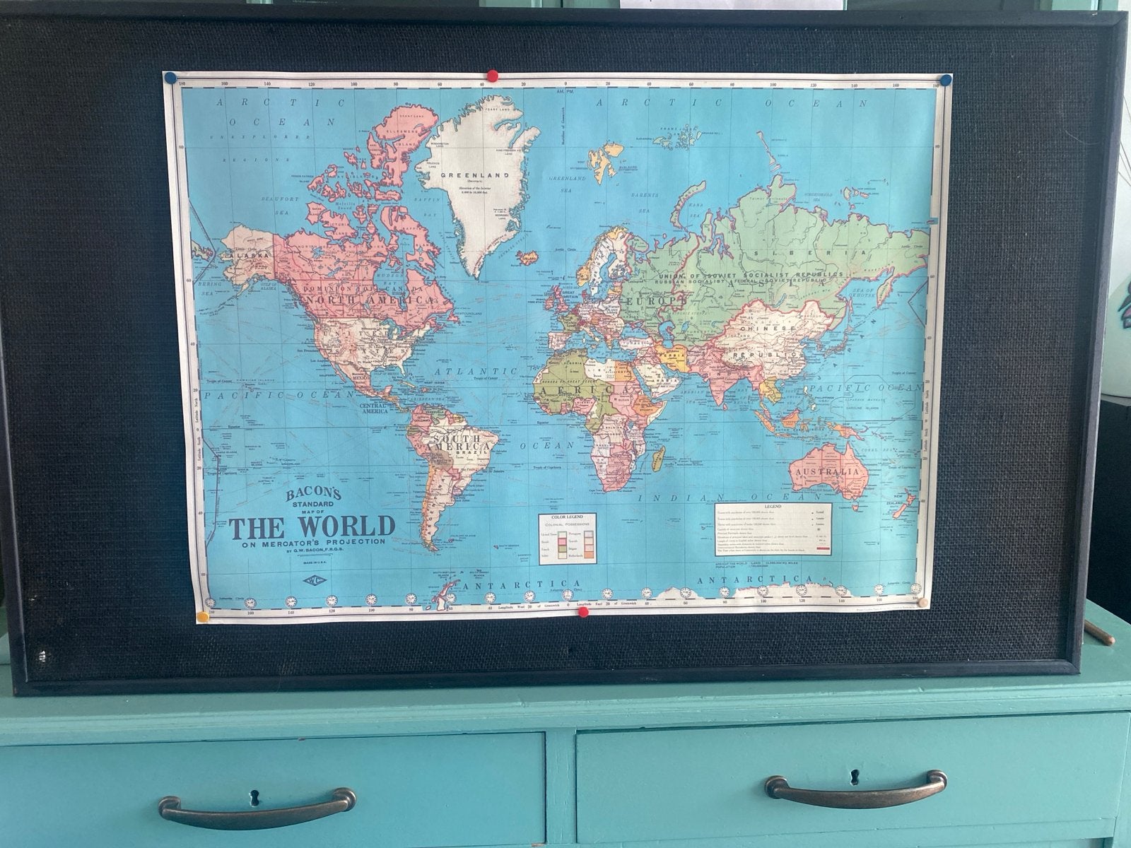 Prikbord en Wereldkaart, Ophalen, Gebruikt, 62 cm, Zwart