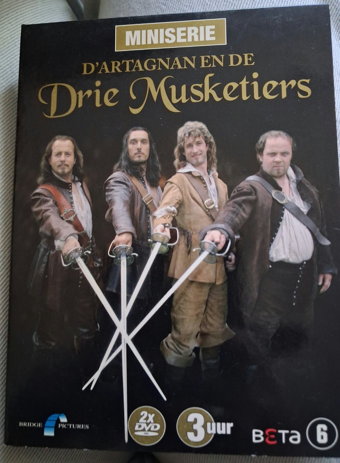 D'Artagnan en de Drie Musketiers - Miniserie (2x DVD), Gebruikt, Ophalen of Verzenden, Vanaf 6 jaar, Inclusief doosje