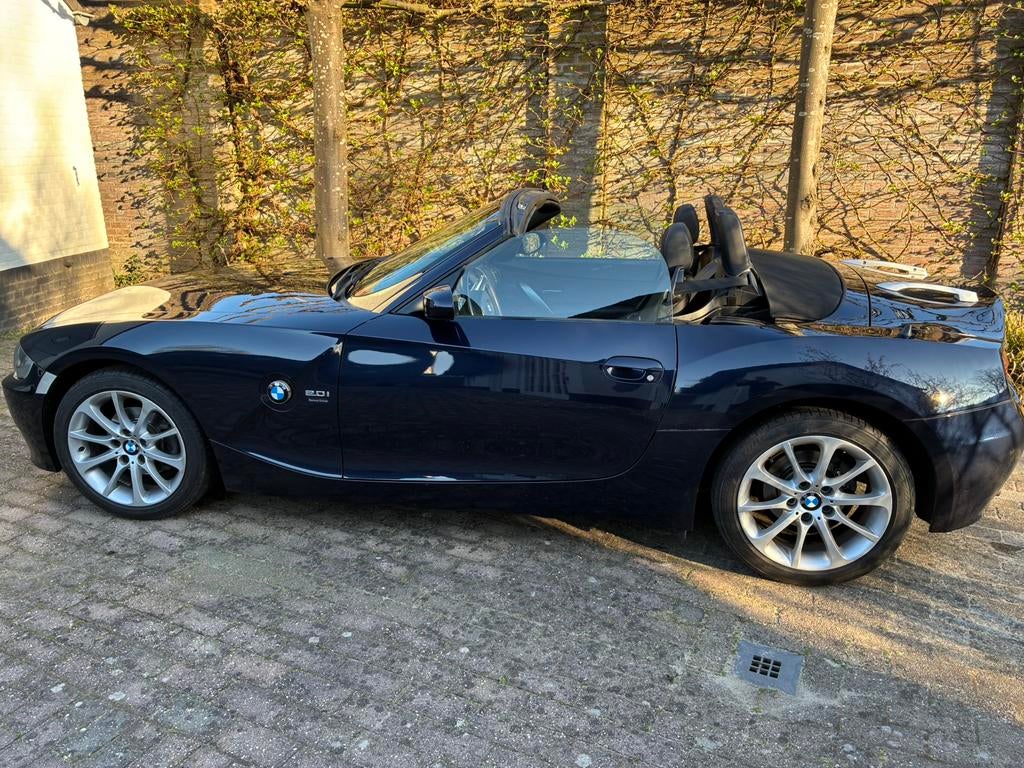 BMW Z4 2.0 I Roadster 2008 Blauw, Auto's, 13 km/l, 1995 cc, Zwart, 4 cilinders