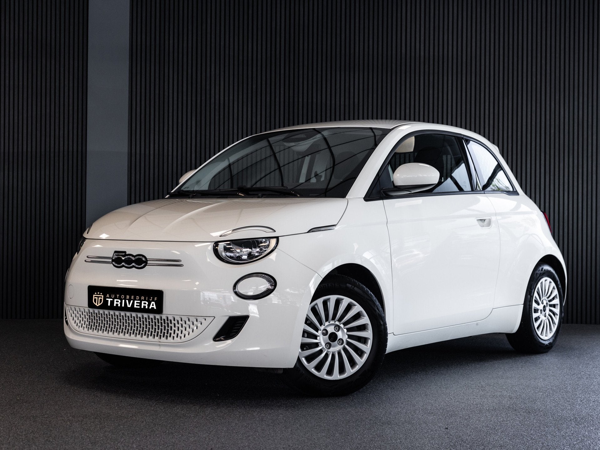 Fiat 500e 95ch Action Plus l 24kWh l SoH 95% l BTW auto l 1s, Auto's, Stof, Gebruikt, Zwart, 95 pk