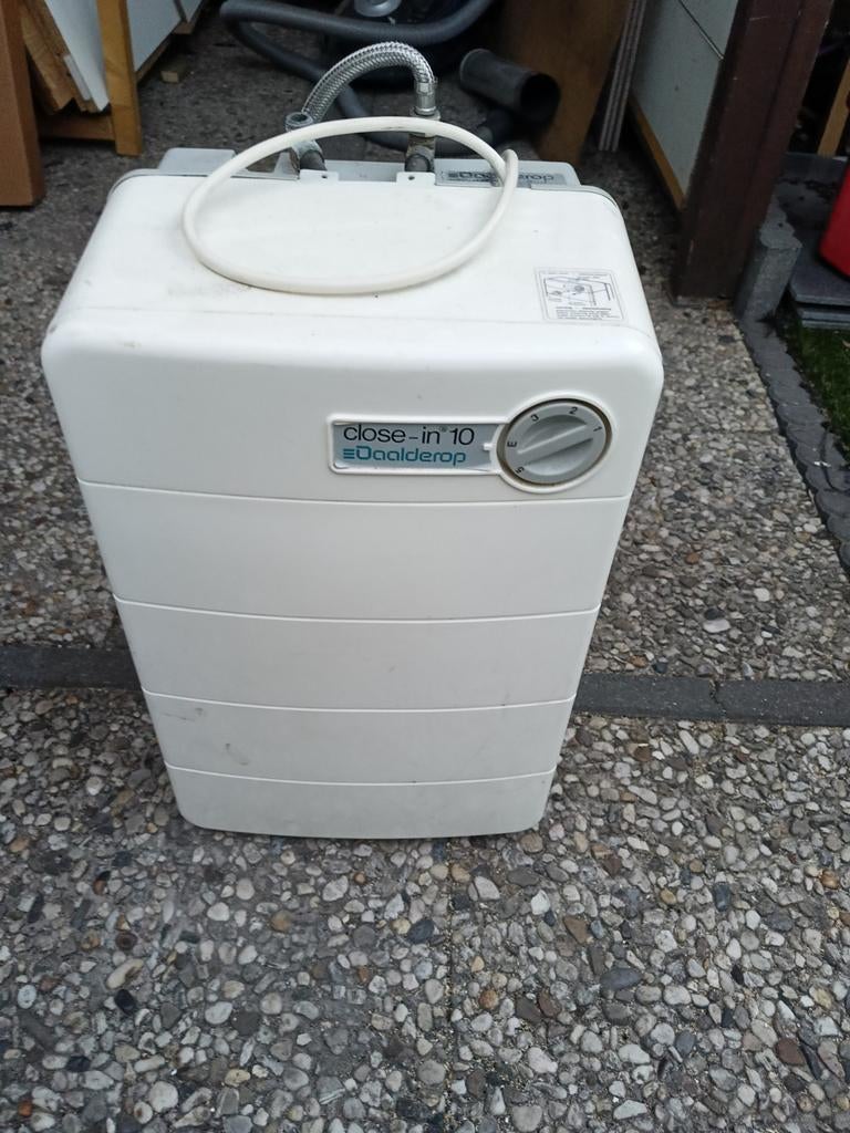 Close-in 10 liter boiler van Daalderop, over na verbouwing, Doe-het-zelf en Verbouw, Geisers en Boilers, Gebruikt, Aardgas, Minder dan 20 liter