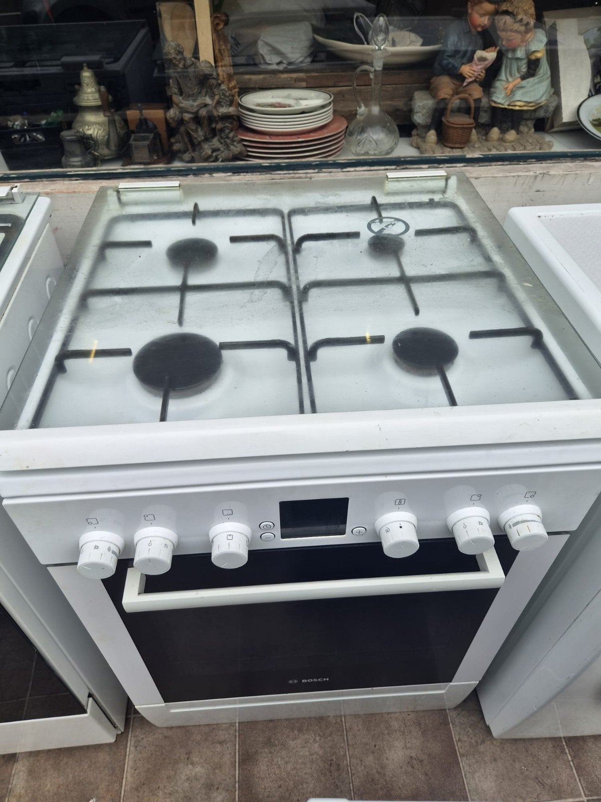gasfornuis Bosch, Witgoed en Apparatuur, 4 kookzones, Zo goed als nieuw, Gas, 85 tot 90 cm