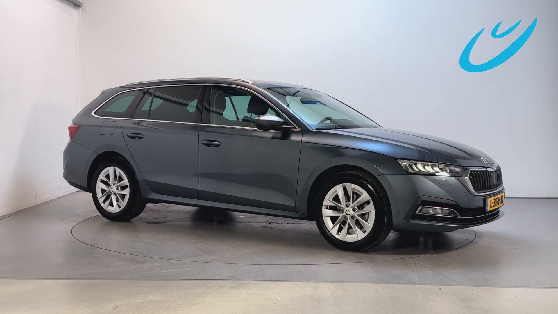 Skoda Octavia Combi 1.0 TSI 110pk Business Edition Plus Navi, Auto's, Dealer onderhouden, Gebruikt, Met garantie (alle), Origineel Nederlands