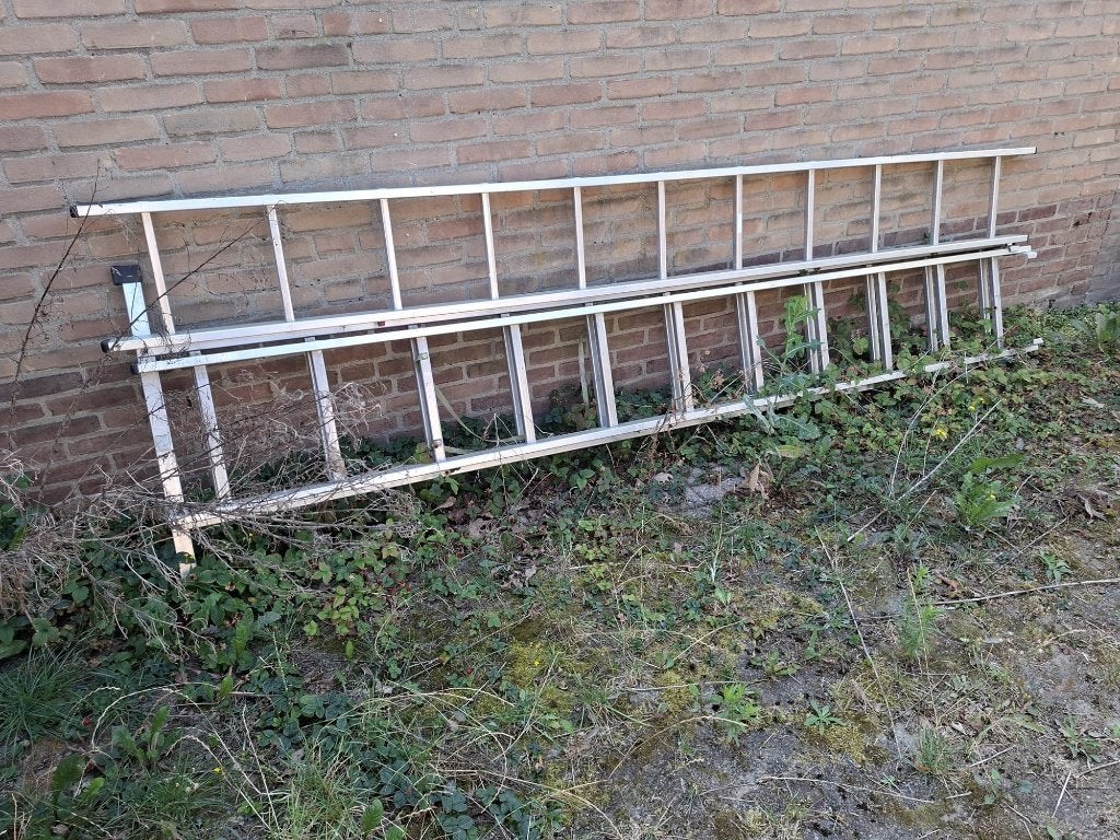 Grote aluminium 3-delige uitschuifladder, Ophalen, Zo goed als nieuw, Ladder, 4 meter of meer