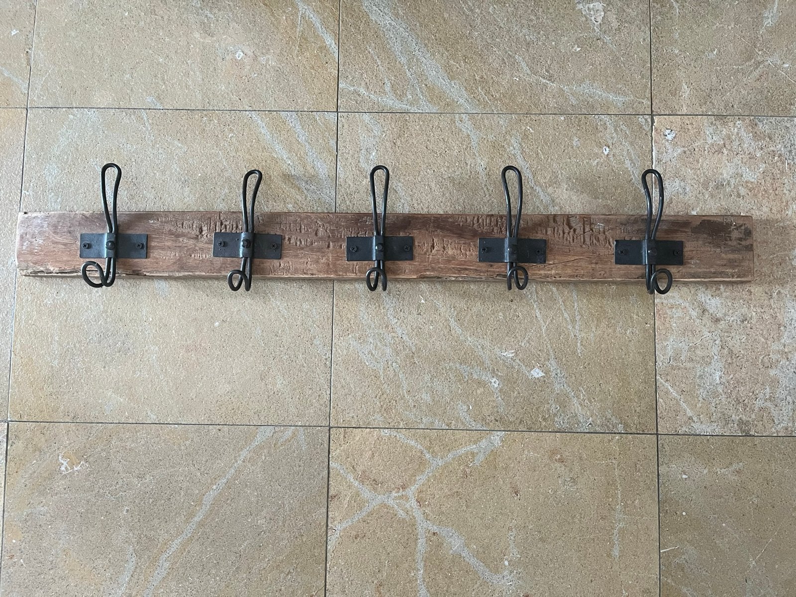 Robuuste Wandkapstok van Hout en Metaal, Nieuw, Minder dan 100 cm, Hout, Ophalen