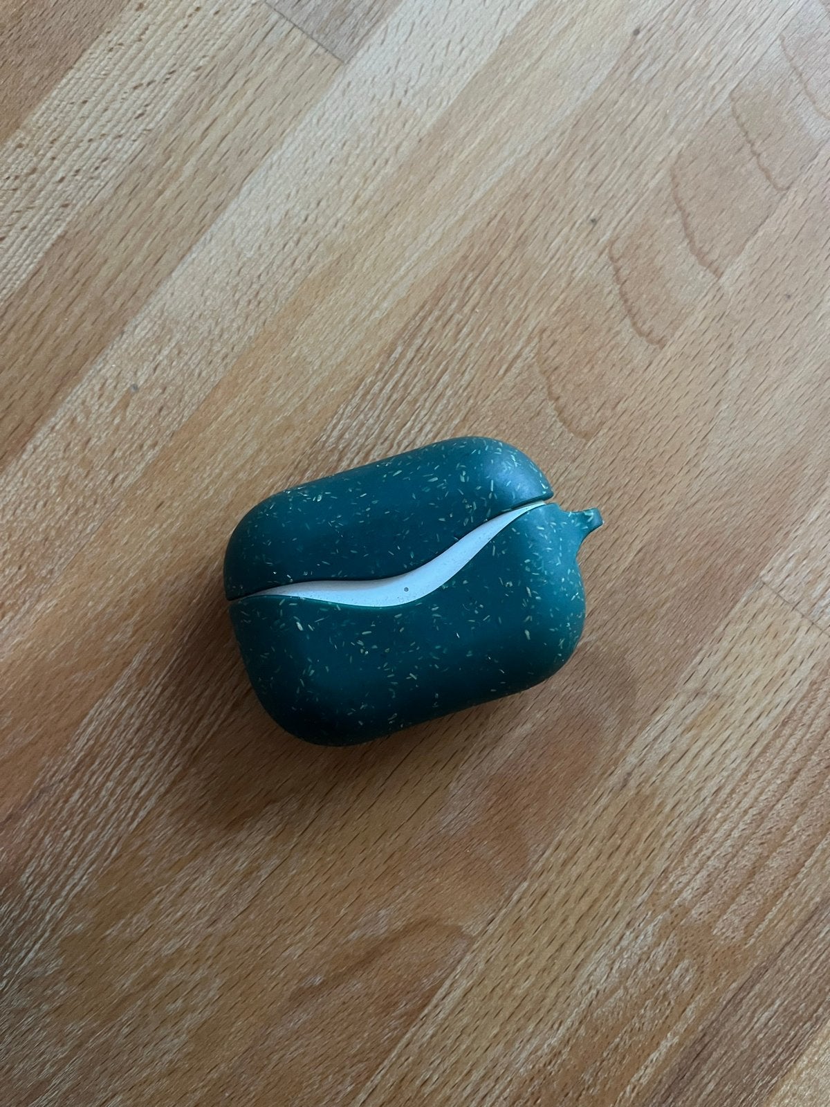 AirPods Pro 1 met groen pela hoesje, Ophalen of Verzenden, Gebruikt, Overige typen, Apple