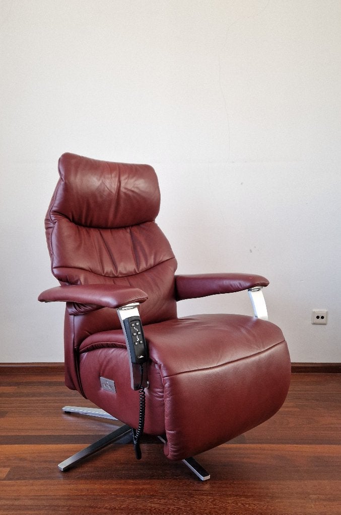 Sta op stoel / fauteuil ‘Granada’ met garantie., Huis en Inrichting, Ophalen, Minder dan 75 cm, Lederen stoel met moderne RVS onderdelen