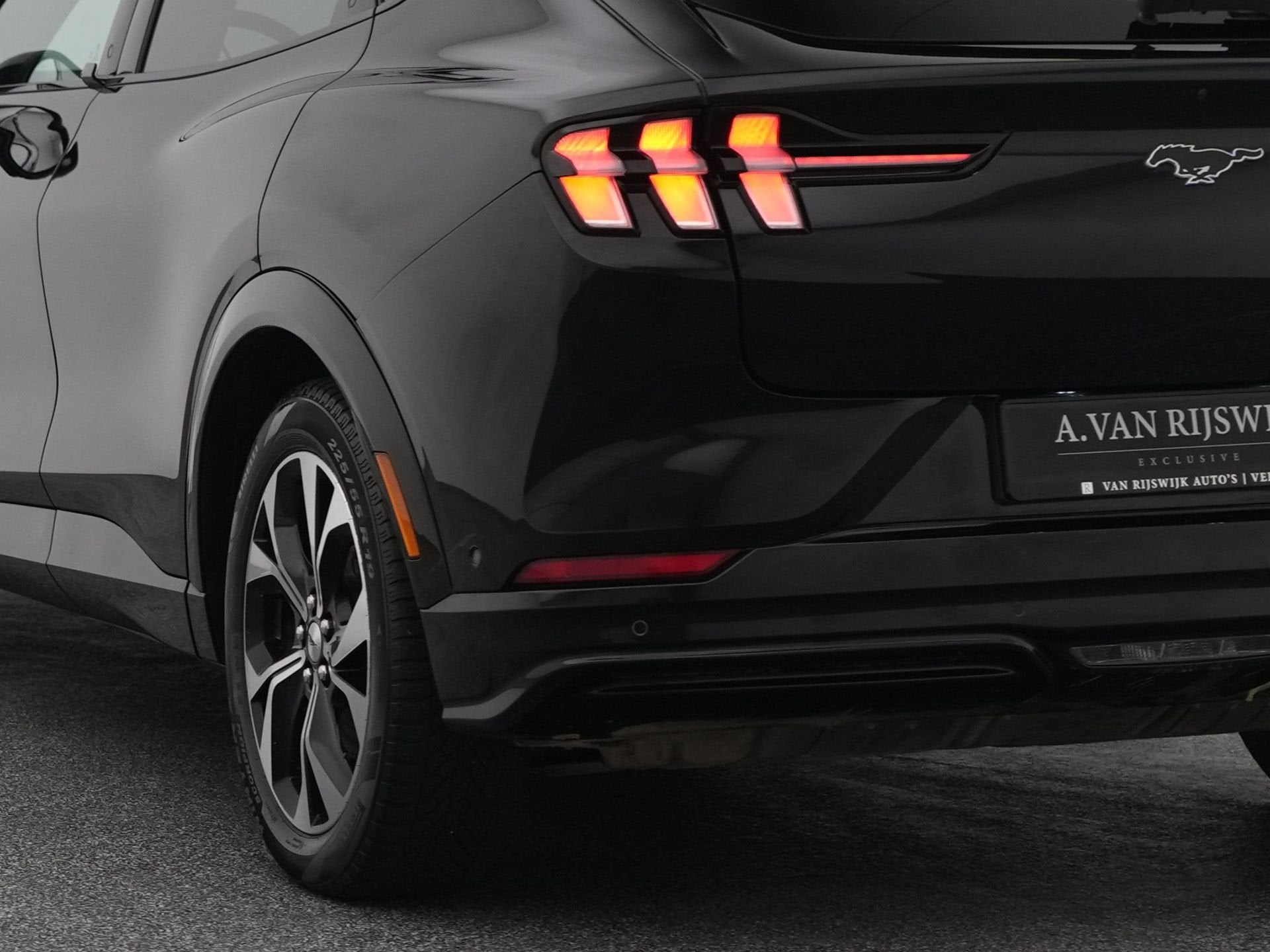 Foto 19 van Ford Mustang Mach-E Extended RWD 98 kWh | 360 | ADAPTIVE |