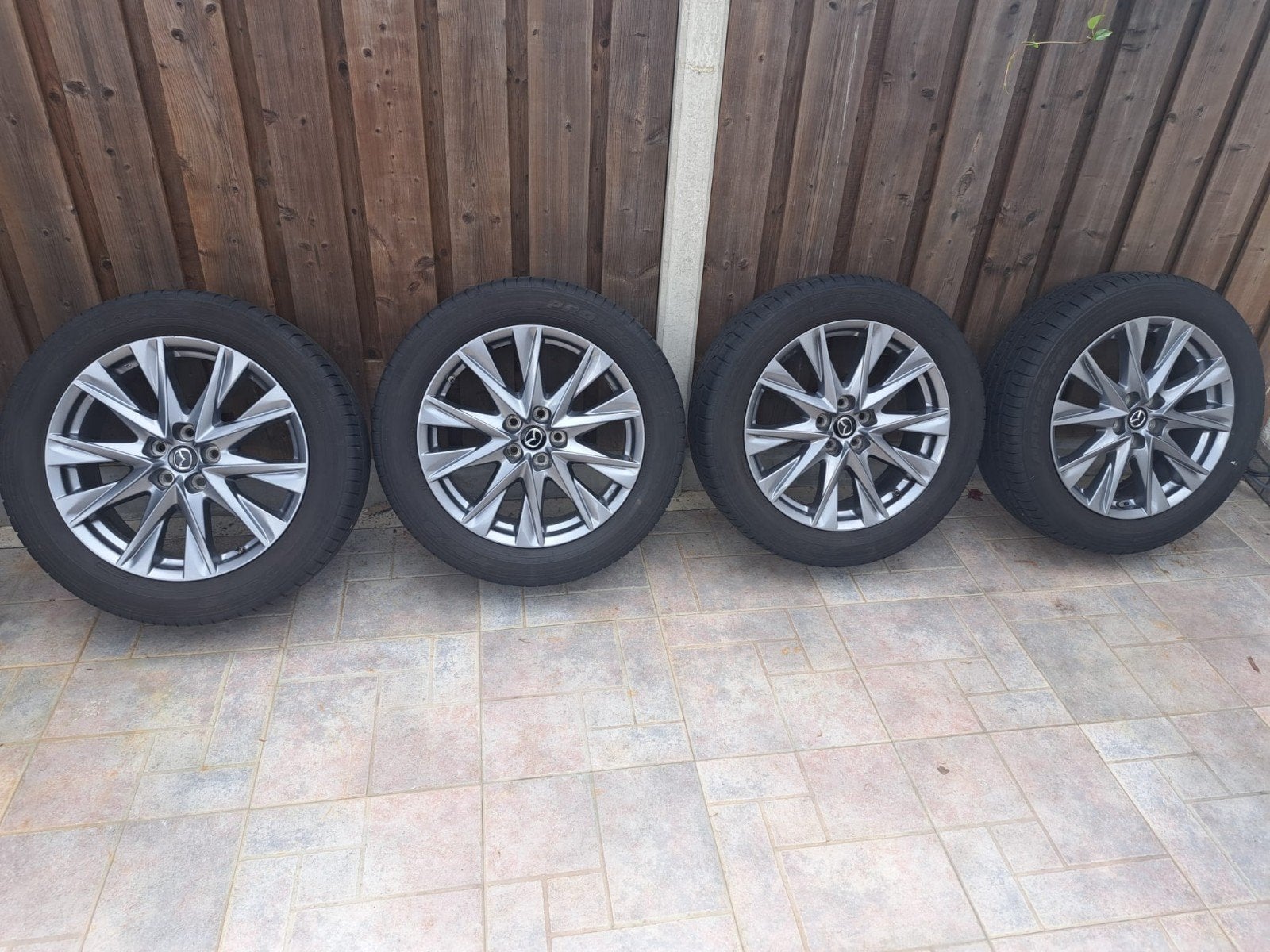 Mazda cx5 banden met velgen, Ophalen