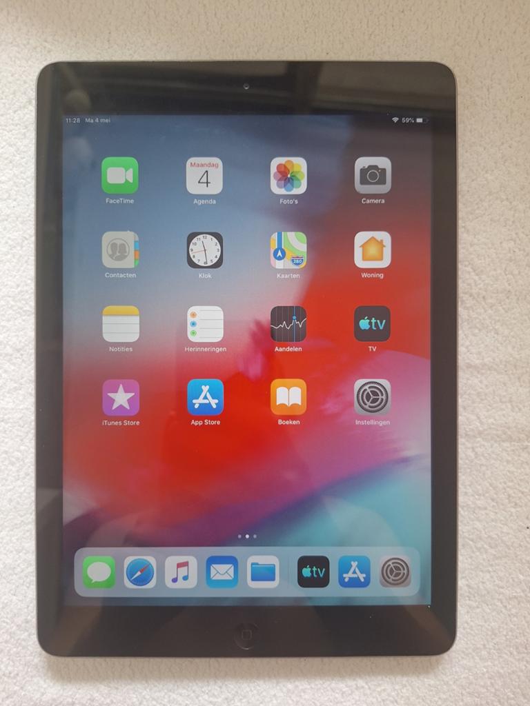 Apple iPad Air A1474 16 GB Spacegrijs, 10 inch, Apple iPad Air, Ophalen of Verzenden, Zo goed als nieuw