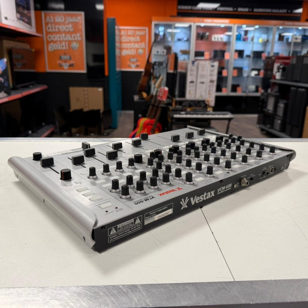 Vestax VCM-600 MIDI Controller USB, Flex Ltd., Gebruikt, https://flex.com/contact-us, Nobelstraat 10, 5807 GA Oostrum LB, Limburg, Nederland