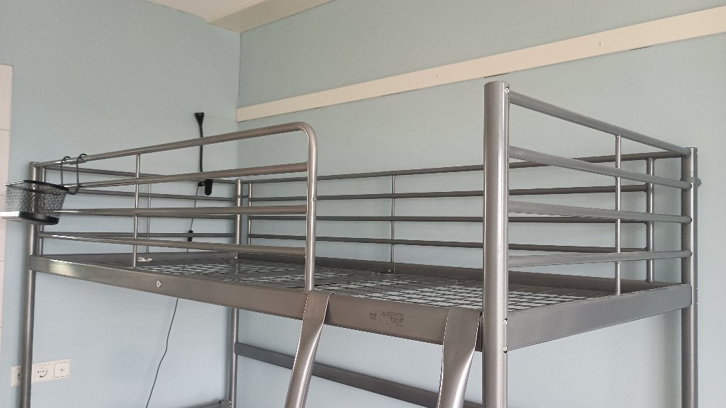 Hoogslaper met bureau ikea Svarta, Ophalen, Eenpersoons, Nieuw, 200 cm