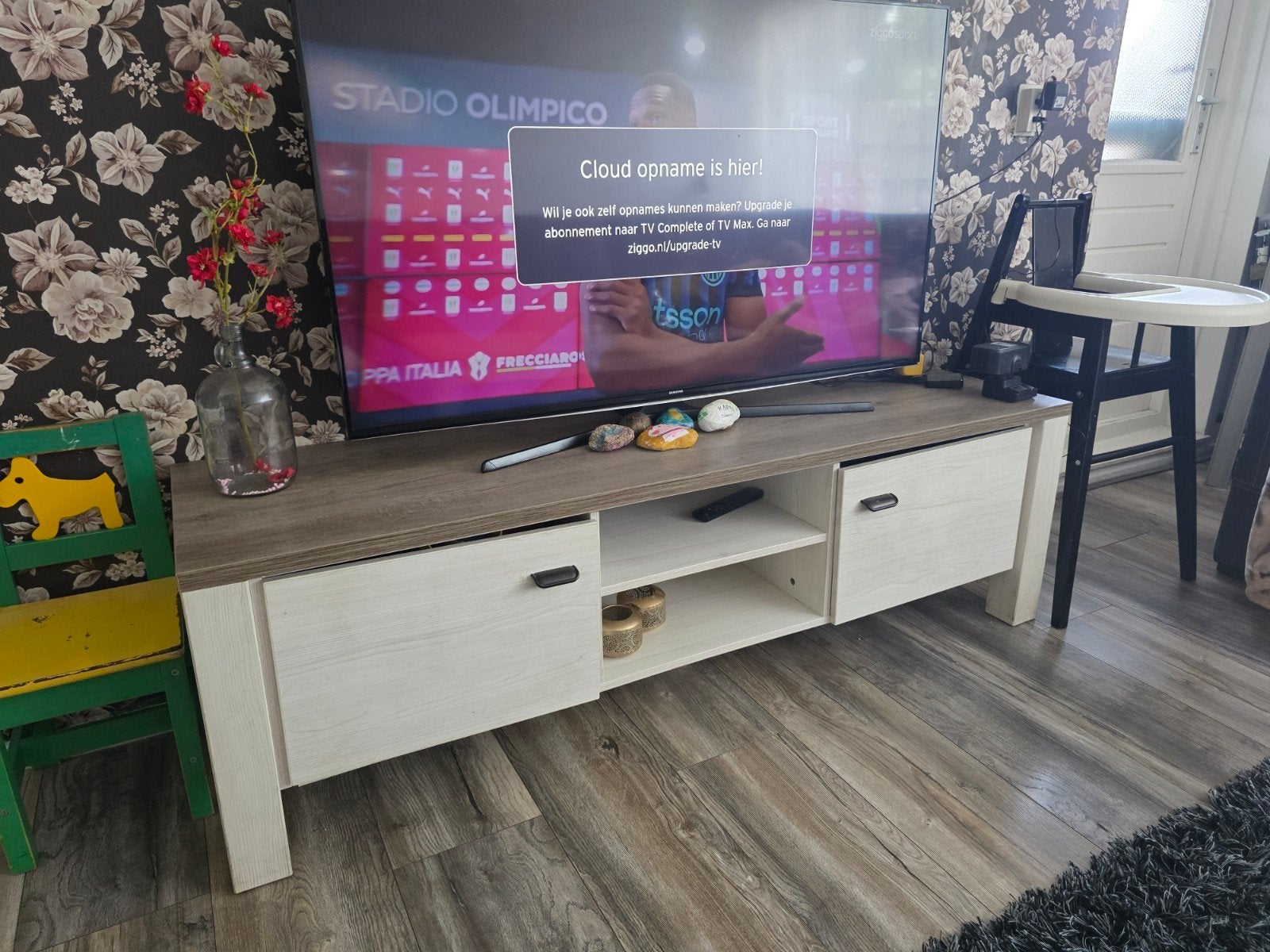 moderne tv meubel met 2 deurtjes te koop, Ophalen, 25 tot 50 cm, Minder dan 100 cm