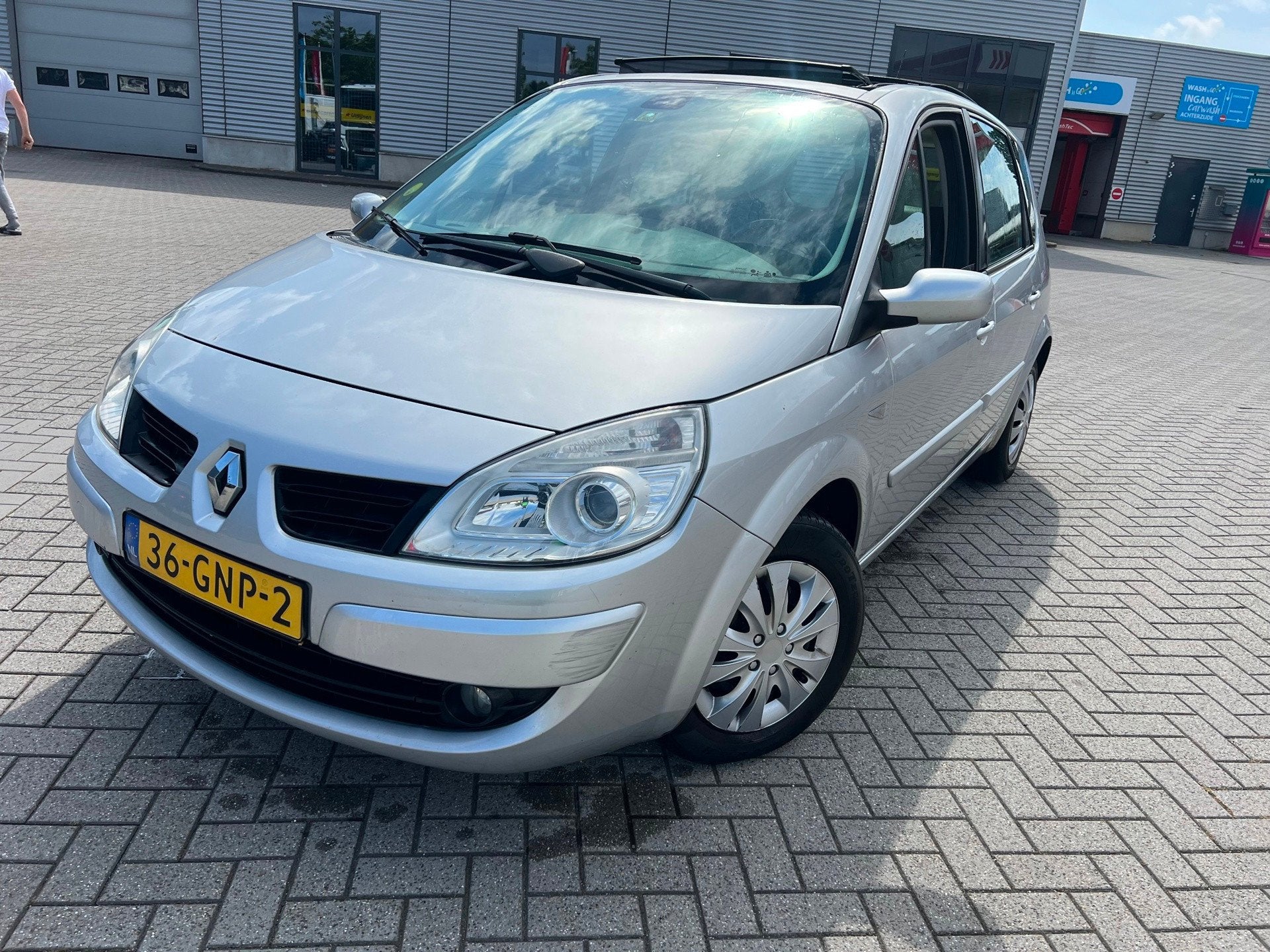 Renault Scénic 1.6-16V Business Line AUTOMAAT PANO NWE APK, Auto's, Renault, 1345 kg, Gebruikt, 4 cilinders, Origineel Nederlands
